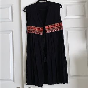 Long vest with tassel ties